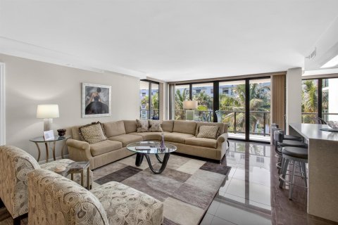 Condo in Palm Beach, Florida, 3 bedrooms  № 2146087 - photo 23