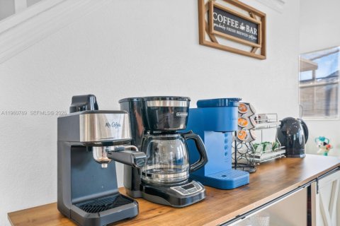 Купить виллу или дом в Киссимми, Флорида 3 комнаты, № 2023525 - фото 13