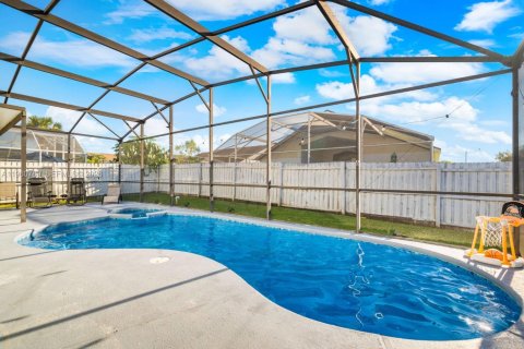 Купить виллу или дом в Киссимми, Флорида 3 комнаты, № 2023525 - фото 2