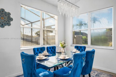 Купить виллу или дом в Киссимми, Флорида 3 комнаты, № 2023525 - фото 15