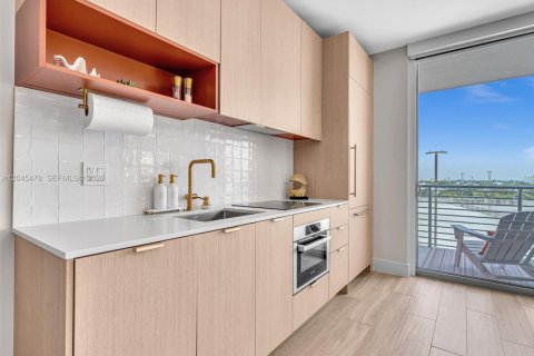 Condo in Miami, Florida № 2254008 - photo 20