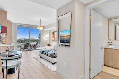 Condo in Miami, Florida № 2254008 - photo 3