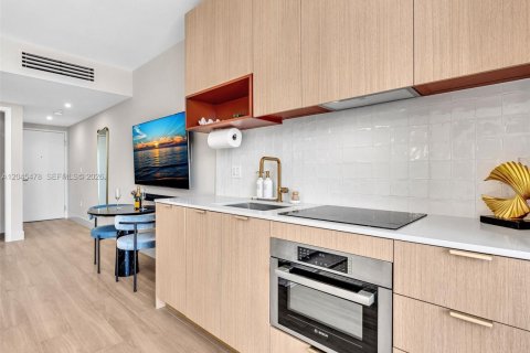 Condo in Miami, Florida № 2254008 - photo 19