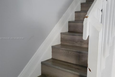 Снять в аренду таунхаус в Корал-Спрингс, Флорида 3 спальни, 130.06м2, № 2049510 - фото 13