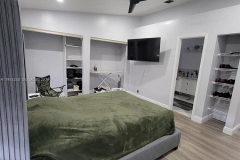 Снять в аренду таунхаус в Корал-Спрингс, Флорида 3 спальни, 130.06м2, № 2049510 - фото 19