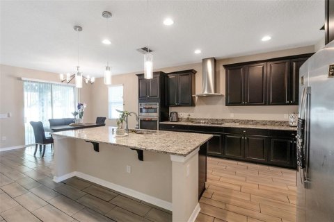 House in Wesley Chapel, Florida 5 bedrooms, 328.04 sq.m. № 2201939 - photo 14