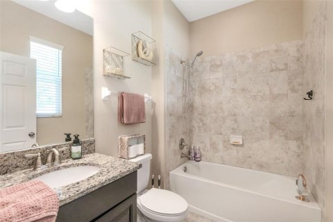 House in Wesley Chapel, Florida 5 bedrooms, 328.04 sq.m. № 2201939 - photo 19