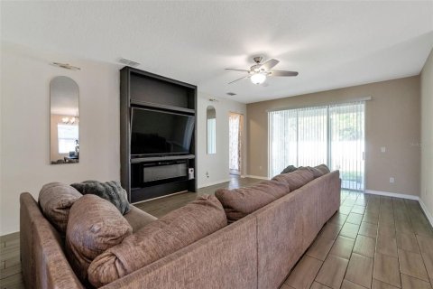 House in Wesley Chapel, Florida 5 bedrooms, 328.04 sq.m. № 2201939 - photo 16