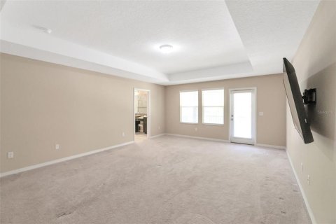 House in Wesley Chapel, Florida 5 bedrooms, 328.04 sq.m. № 2201939 - photo 24