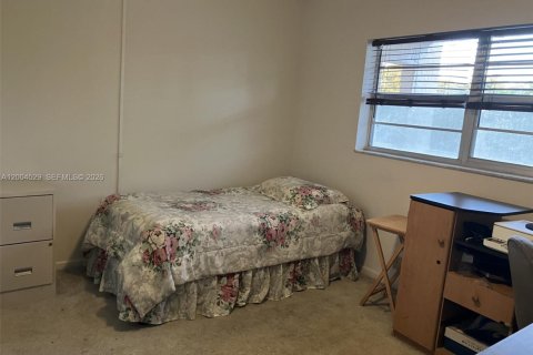 Купить кондоминиум в Маргит, Флорида 2 спальни, 86.4м2, № 2069922 - фото 14