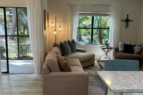 Condo in Palm Harbor, Florida, 1 bedroom  № 1608302 - photo 15