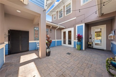 Villa ou maison à louer à Orlando, Floride: 5 chambres, 377.37 m2 № 2430595 - photo 6