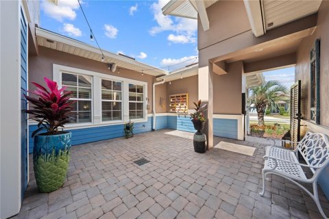 Villa ou maison à louer à Orlando, Floride: 5 chambres, 377.37 m2 № 2430595 - photo 5