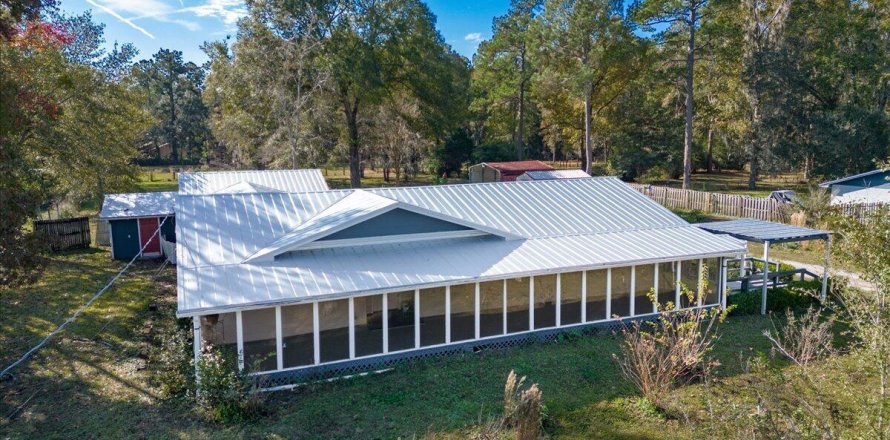 House in Jacksonville, Florida 4 bedrooms, 320.88 sq.m. № 882010
