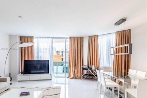 Condominio en venta en Hollywood, Florida, 3 dormitorios, 193.98 m2 № 2035442 - foto 3