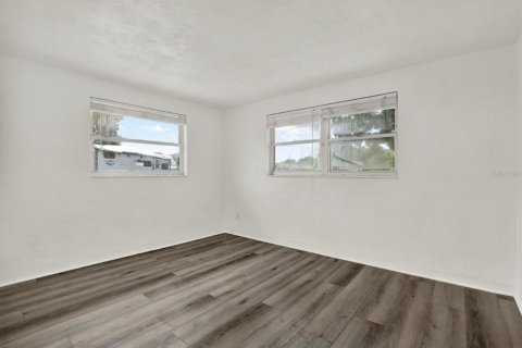 Villa ou maison à vendre à Seminole, Floride: 3 chambres, 170.57 m2 № 2267322 - photo 17