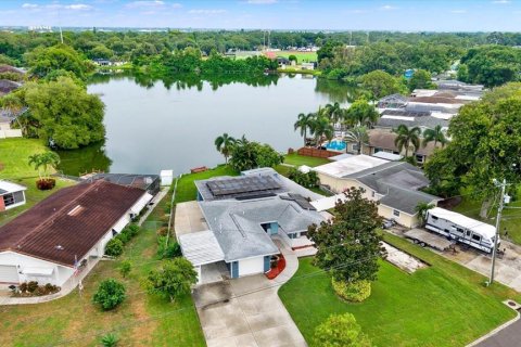 Villa ou maison à vendre à Seminole, Floride: 3 chambres, 170.57 m2 № 2267322 - photo 3
