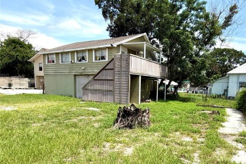 House in Winter Haven, Florida 3 bedrooms, 66.89 sq.m. № 2231332
