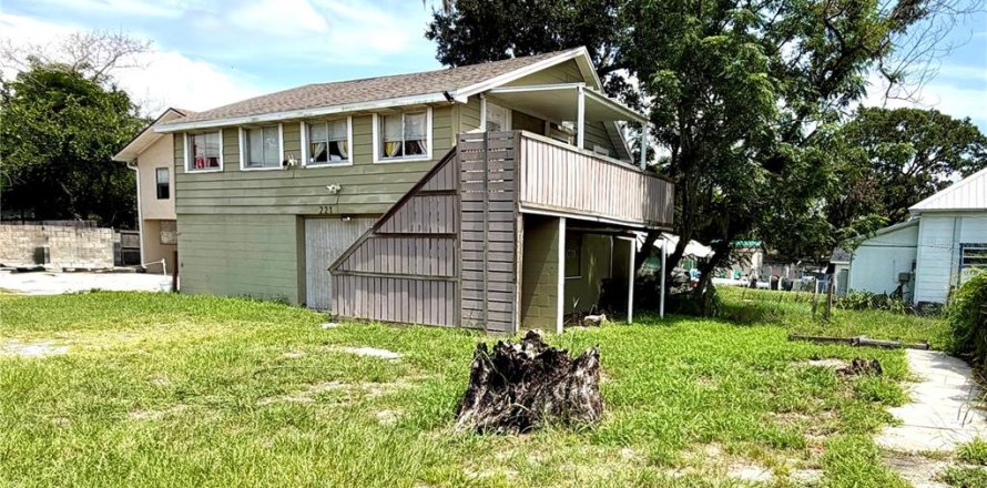 House in Winter Haven, Florida 3 bedrooms, 66.89 sq.m. № 2231332