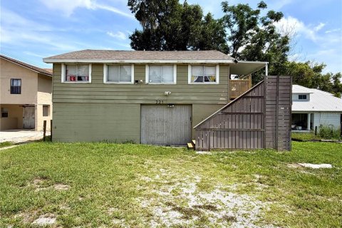 House in Winter Haven, Florida 3 bedrooms, 66.89 sq.m. № 2231332 - photo 2