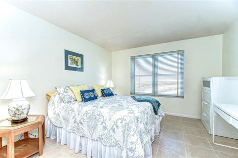 Condominio en venta en Saint Petersburg, Florida, 2 dormitorios, 109.16 m2 № 1515606 - foto 14