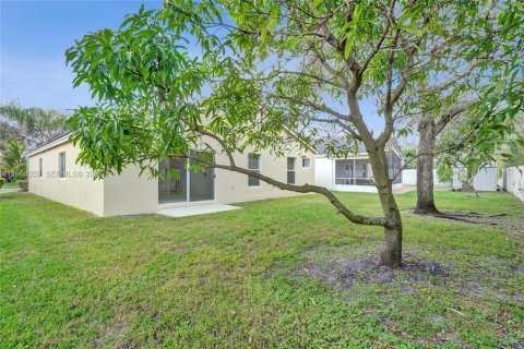 Casa en alquiler en Miramar, Florida, 4 dormitorios, 182.55 m2 № 2026017 - foto 22