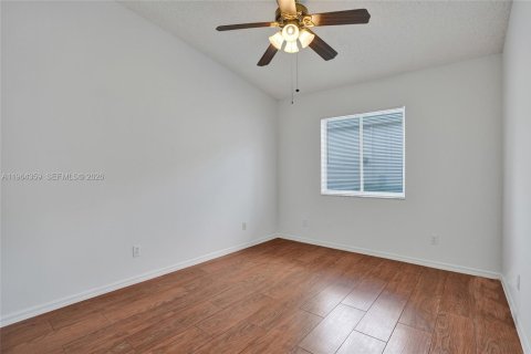 Casa en alquiler en Miramar, Florida, 4 dormitorios, 182.55 m2 № 2026017 - foto 17