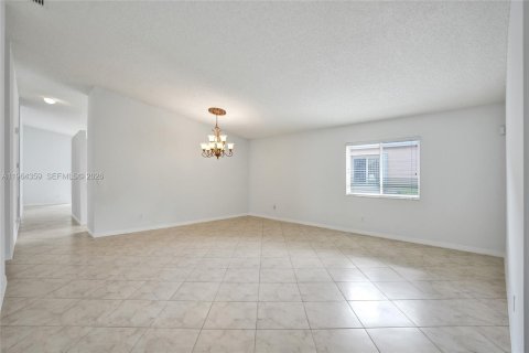 Casa en alquiler en Miramar, Florida, 4 dormitorios, 182.55 m2 № 2026017 - foto 10