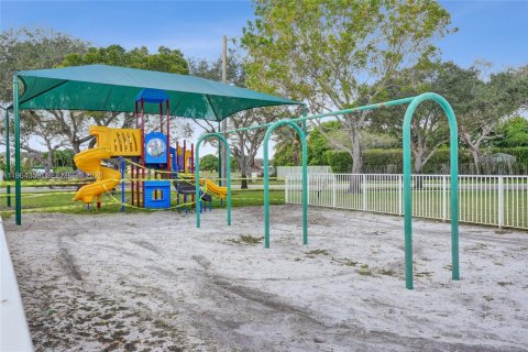 Casa en alquiler en Miramar, Florida, 4 dormitorios, 182.55 m2 № 2026017 - foto 26