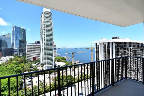 Condominio en venta en Miami, Florida, 3 dormitorios, 198.16 m2 № 2088454 - foto 2