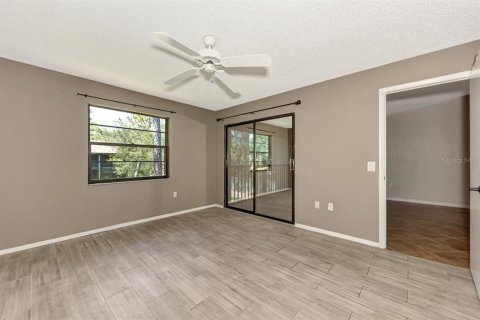 Condo in Sarasota, Florida, 2 bedrooms  № 1912885 - photo 13