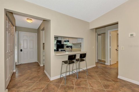 Condo in Sarasota, Florida, 2 bedrooms  № 1912885 - photo 7