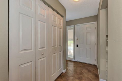 Condo in Sarasota, Florida, 2 bedrooms  № 1912885 - photo 19