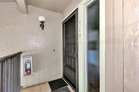 Condo in Sarasota, Florida, 2 bedrooms  № 1912885 - photo 22