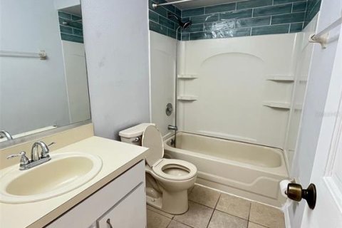 Villa ou maison à louer à Deltona, Floride: 3 chambres, 160.81 m2 № 2379594 - photo 30