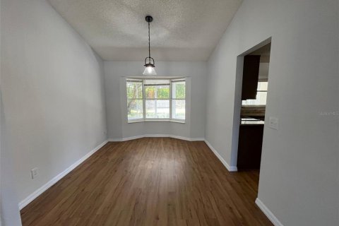 Villa ou maison à louer à Deltona, Floride: 3 chambres, 160.81 m2 № 2379594 - photo 9