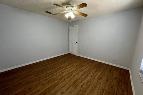 Villa ou maison à louer à Deltona, Floride: 3 chambres, 160.81 m2 № 2379594 - photo 24