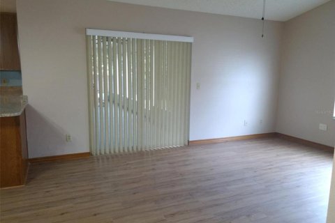 Villa ou maison à louer à Deltona, Floride: 3 chambres, 160.81 m2 № 2379594 - photo 21