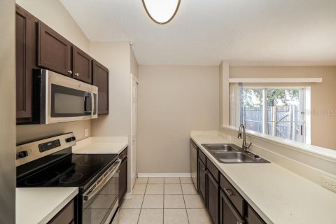 Casa en alquiler en Wesley Chapel, Florida, 3 dormitorios, 110.55 m2 № 2284783 - foto 6