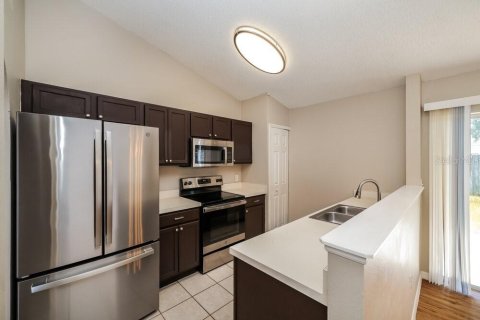Casa en alquiler en Wesley Chapel, Florida, 3 dormitorios, 110.55 m2 № 2284783 - foto 7