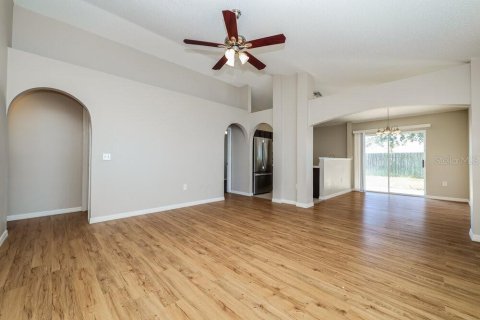 Casa en alquiler en Wesley Chapel, Florida, 3 dormitorios, 110.55 m2 № 2284783 - foto 3