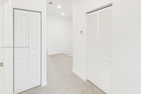 Casa en venta en Homestead, Florida, 3 dormitorios, 164.62 m2 № 1973969 - foto 8