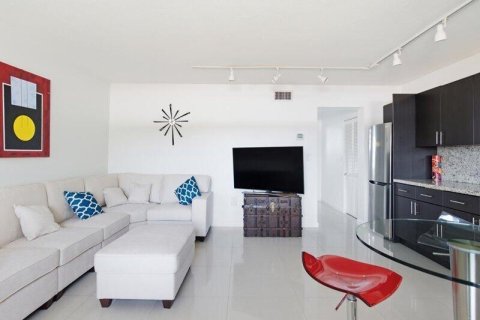 Copropriété à louer à Miami Beach, Floride: 1 chambre, 54.81 m2 № 2305540 - photo 6