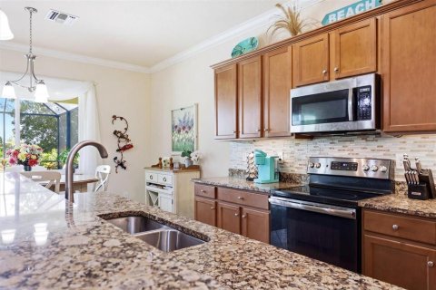House in Venice, Florida 4 bedrooms, 242.38 sq.m. № 2093303 - photo 19