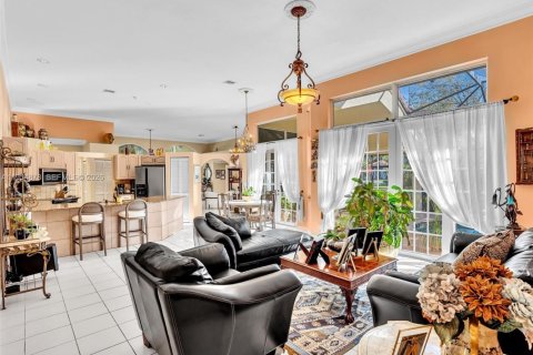 Купить виллу или дом в Уэстон, Флорида 5 спален, 242.01м2, № 2009625 - фото 12