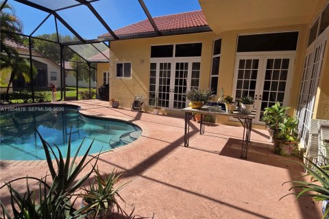 Villa ou maison à vendre à Weston, Floride: 5 chambres, 242.01 m2 № 2009625 - photo 3