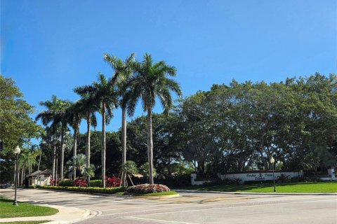 Villa ou maison à vendre à Weston, Floride: 5 chambres, 242.01 m2 № 2009625 - photo 4