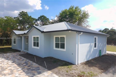 Casa en venta en Clewiston, Florida, 3 dormitorios, 204.38 m2 № 2027344 - foto 2