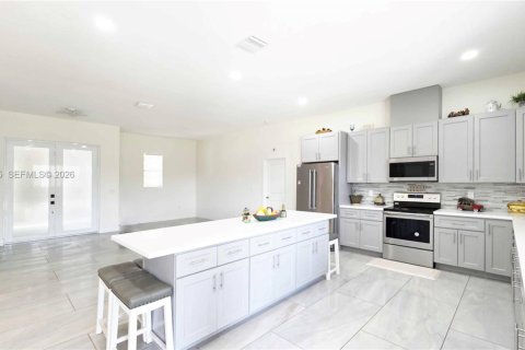 Casa en venta en Clewiston, Florida, 3 dormitorios, 204.38 m2 № 2027344 - foto 15