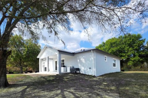 Casa en venta en Clewiston, Florida, 3 dormitorios, 204.38 m2 № 2027344 - foto 7